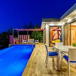 Uzumlu Village 1 Bedroom Вилла Калкан